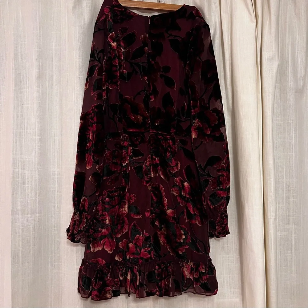 NWT Missguided Devore V Neck Tea Dress Floral Size 4 Red Ruffle Plunge - Picture 13 of 16